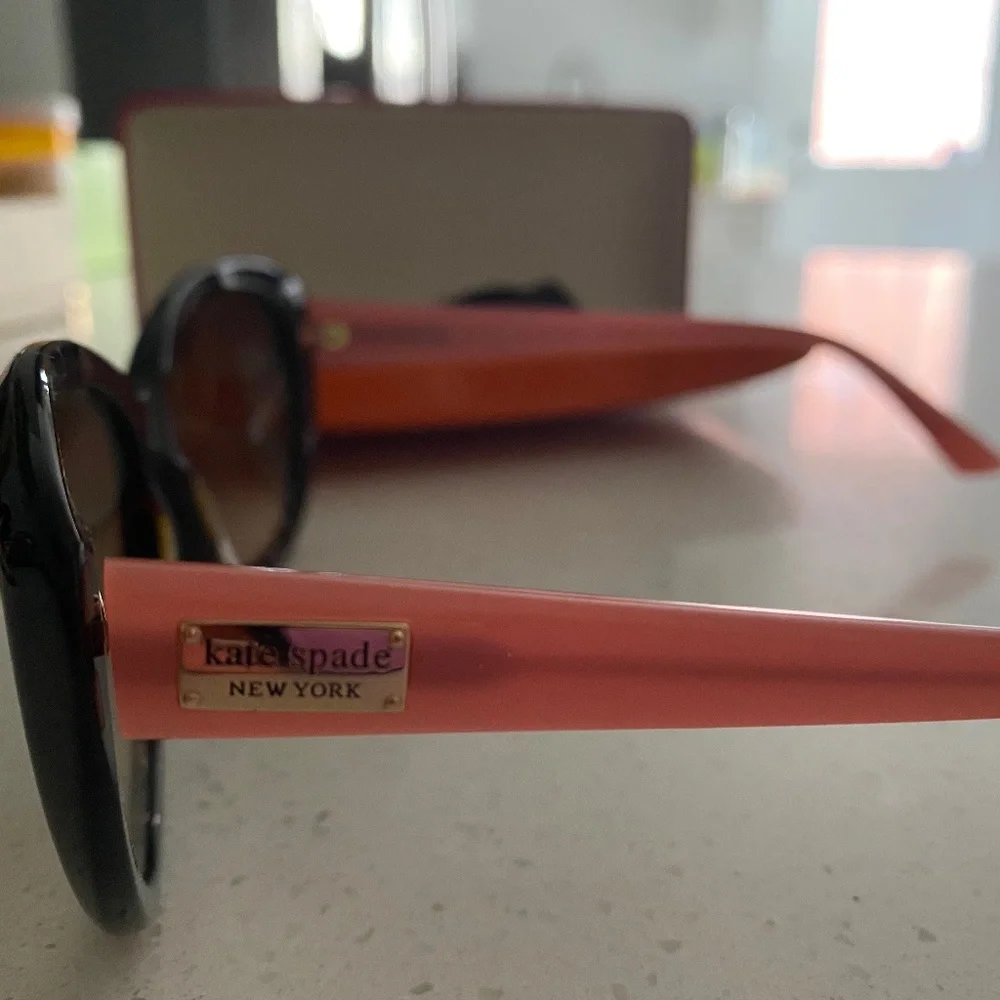 Kate Spade Sunglasses - Picture 1 of 3